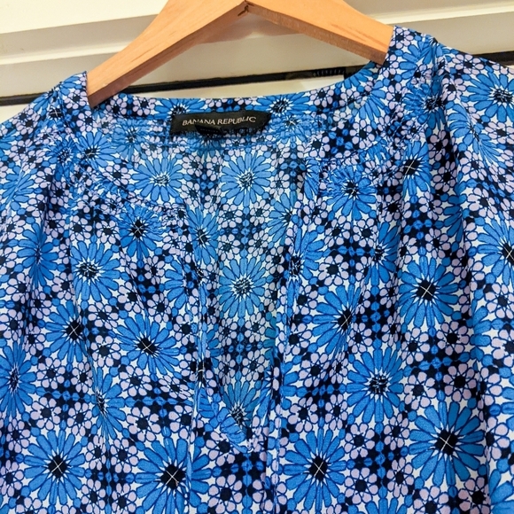 Banana Republic Peasant Top - Picture 2 of 2